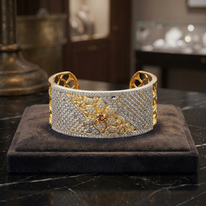 Brazalete de Zirconia con Diseño Ancho Plateado para Mujer, Aleación de Cobre Blanco, Disponible a Precio de Exportación - Product Image 2