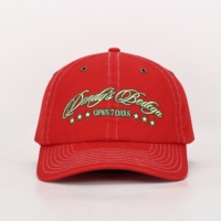 Sombrero rojo sin estructura de calidad superior al por mayor, ala curva, etiqueta privada personalizada, logotipo OEM impreso, patrón bordado, se adapta a todos