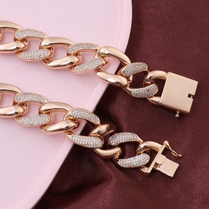 Cadena de Diamantes Moissanite de Lujo en Oferta, para Colecciones de Joyería de Moda, Disponible a un Precio Razonable - Product Image 4