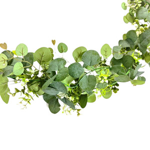 LUYI - Guirnalda de Eucalipto Artificial con Hojas de Eucalipto <span class=keywords><strong>en</strong></span> Forma de Horquilla, Enredadera Artificial Verde, Arco de Flores de Eucalipto, Planta Artificial a Granel - Product Image 2