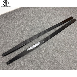 Faldones Laterales Estilo V de Fibra de Carbono Húmeda con Acabado Brillante y Tejido Twill, Envasados al Vacío, para GTR R35 2017-2020, Ajuste 1:1, 6 Meses de Garantía - Product Image 5