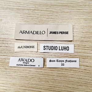 Wholesale <b>Cheap</b> High Quality 25*55cm Woven Label Washable End Fold Custom Damask Garment Cloth Woven Label for Shoes - Product Image 1