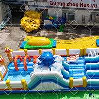 Aire de jeux gonflable géante Château sautant avec avion Thème astronaute Jeux de parc d'attractions gonflables en vente