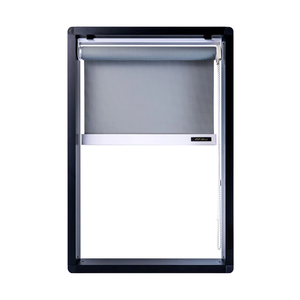 Store à rouleaux économique RB Normal W3, store motorisé pour magasin de détail, protection solaire et décoration de fenêtre - Product Image 1