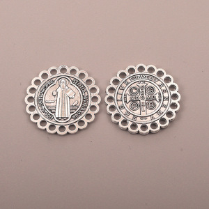 Collier pendentif croix catholique religieuse très populaire, en alliage de zinc plaqué argent antique, bijoux DIY pour mariage, fête et cadeau - Product Image 4