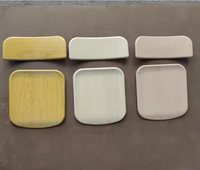 Conjunto de Mesa y Sillas Escolares de Madera Prensada, Una Mesa de 110 cm y Dos Sillas, Diseño Cómodo e Ignífugo