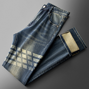 Nouvelles collections automne-hiver 2025 : Jeans brodés pour hommes, coupe droite élastique, polyvalents et décontractés, pantalons longs pour hommes, vente en gros usine - Product Image 2