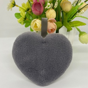 Polvo de limpieza facial al por mayor, paño de hojaldre, toallas desmaquillantes en forma de corazón, hojaldre de polvo con asa - Product Image 2