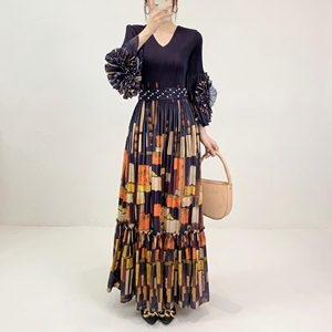 Robe plissée Miyake décontractée pour <span class=keywords><strong>femme</strong></span>, coupe trapèze, motif floral, manches pétales, <span class=keywords><strong>grande</strong></span> <span class=keywords><strong>taille</strong></span>, vente en gros, collection été - Product Image 1
