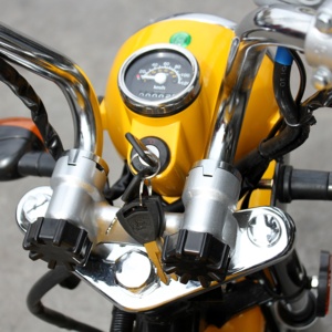 Dernière version modifiée de la moto miniature puissante à moteur manuel 50CC 4 temps, moto Gorilla - Product Image 6