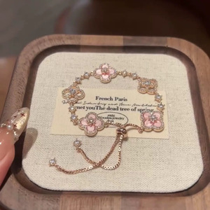 Bracciale in acciaio inossidabile con cristalli a forma di fiore rosa, gioielli da donna, lunghezza normale, stile casual - Product Image 6