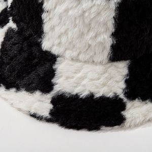 Cappello a Secchiello Unisex in Peluche a Quadri, Caldo per l'Inverno e per Viaggi all'Aperto - Product Image 4