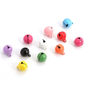 Clochettes en fer peintes et colorées de 14 mm pour décorations de Noël et travaux manuels DIY - Product Image 1