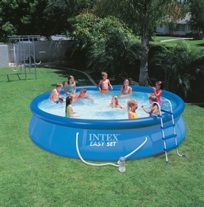 Ensemble de <span class=keywords><strong>piscine</strong></span> <span class=keywords><strong>hors</strong></span> <span class=keywords><strong>sol</strong></span> gonflable ronde <span class=keywords><strong>INTEX</strong></span> 15FT facile à installer modèle 28158 - Product Image 5