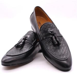 2026 Best-Selling Embossed Fringed Men's Casual Shoes Breathable Leather Shoes Hand-Carved Men's leather Dress Shoes&Oxfords - Product Image 2