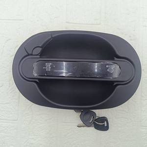 Ensemble de poignée de verrouillage de porte de compartiment à bagages avec clés pour pièces de rechange de bus Yutong Kinglong Zhongtong - Product Image 1