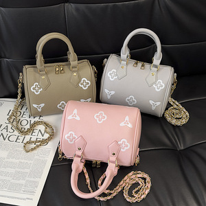 Sac Boston élégant pour femme, pochette multifonctionnelle avec fermeture éclair, sac à main à chaîne fermée, sac à main avec doublure en polyester, 7027 - Product Image 1