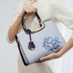 Elegante bolso de mujer retro de gran capacidad Diseño de moda Regalo perfecto para madres maduras en sus años cuarenta - Product Image 4