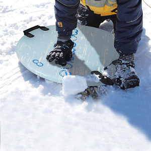 Tabla de Nieve Redonda Personalizada de Fábrica, Tabla de Deslizamiento Portátil de EVA con Asas para Niños, Tabla de Deslizamiento para Césped y Arena, Trineo de Nieve para Invierno al Aire Libre - Product Image 5