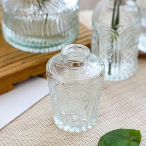 Mini <span class=keywords><strong>vase</strong></span> en verre cristal de luxe, vente en gros, ensemble de bouteilles d'aromathérapie, vases pour centres de table de maison - Product Image 4