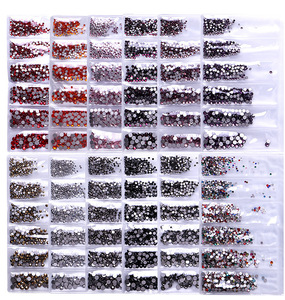 Wholesale 6 <b>Grids</b> Flat Bottom Diamond Glass Round Manicure Diamond Colorful Rhinestones - Product Image 1