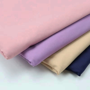 Tissu tricoté uni très élastique pour yoga, 210-250 g/m², 75 % nylon, 25 % élasthanne, pour leggings de sport durables, en polyamide et spandex - Product Image 5