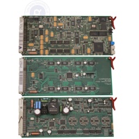La machine à tricoter Stoll CMS partie 300785 carte de contrôle électronique anciens circuits intégrés