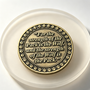 Moneda Conmemorativa Personalizada con Frase Motivacional y Borde con Grabado 3D de Huella de <span class=keywords><strong>Lobo</strong></span> Vintage - Product Image 2