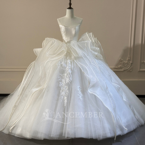 XS292 Vestidos de Novia Elegantes sin Tirantes con Volantes y Bordados de Encaje - Product Image 2
