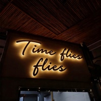 Lettres 3D LED rétroéclairées noires personnalisées pour la publicité et les entreprises Utilisation en extérieur IP65 Étanche Télécommande
