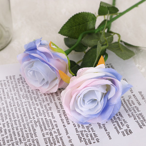 Rosas Artificiales de Seda, Color Rosa Degradado, Románticas y de Ensueño, para el Día de San Valentín, Accesorios de Fotografía de Bodas, Reutilizables y Reciclables - Product Image 4