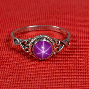 Bague Étoile en Rubis Rose, Bague Étoile Vintage à 6 Rayons en Rubis, Bague Délicate, Bague de Fiançailles Lindy Star en Argent Sterling, Bague Étoile en Rubis Argentée pour Cadeau - Product Image 1