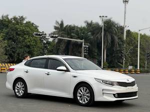   K5 Modelo 2016 2.0L Automático con Volante a la Izquierda, <span class=keywords><strong>Se</strong></span> <span class=keywords><strong>Vende</strong></span> a Precio de Fábrica en Concesionario - Product Image 4