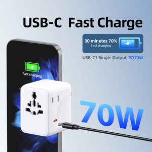 Adaptateur de voyage universel multifonctionnel 5 en 1 ignifuge 70W PD avec 2 ports USB + 3 ports Type-C, convertisseur de prise internationale compact - Product Image 2
