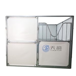 Kit de Painéis de Estábulo para Cavalos Galvanizados Portáteis, Estábulos Temporários com Telhado Opcional para Uso em Pátio - Product Image 1