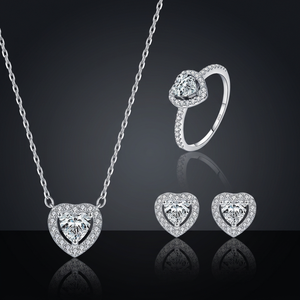 Ensemble de bijoux de mariage et de fiançailles en moissanite romantique de luxe léger, plaqué rhodium, argent sterling 925, bague et boucles d'oreilles en forme de cœur - Product Image 3