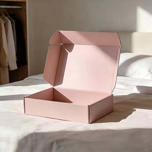 קופסת אריזת מתנה למשלוח במסחר אלקטרוני, ניתנת להתאמה אישית, ידידותית לסביבה, ניתנת למחזור, עשויה מחומרים ממוחזרים, הדפסה בארבעה צבעים - Product Image 2