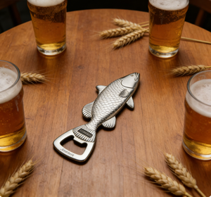 Venta al por Mayor <span class=keywords><strong>de</strong></span> Abridores <span class=keywords><strong>de</strong></span> Botellas con Forma <span class=keywords><strong>de</strong></span> Pez Personalizados, Abridores Metálicos Resistentes con su Diseño para Regalos <span class=keywords><strong>de</strong></span> Camping y Actividades al Aire Libre - Product Image 2