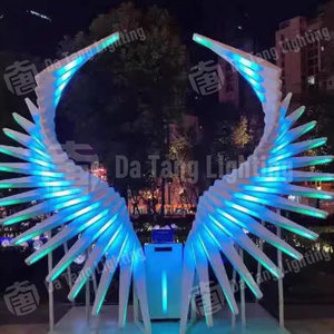 Alas de Ángel Navideñas Iluminadas para Exhibición de Fotos en Eventos Festivos, Hoteles y Espacios Comerciales - Product Image 5