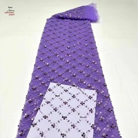 Tissu en dentelle brodée de trèfles à quatre feuilles, perles et paillettes pour costumes de scène, robe de mariée, tulle brodé à paillettes et perles