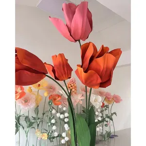 Bunga Dekoratif Busa EVA Buatan Tangan Tinggi 2 M Tulip Merah Merah Merah Raksasa dengan Dudukan untuk Set Bunga Dekorasi Sewa Pernikahan
