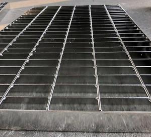 Grille en acier inoxydable 201304 316L épaissie en acier plat de 5mm avec une capacité de charge de 10 tonnes de <span class=keywords><strong>plaque</strong></span> de base d'étagère d'entrepôt - Product Image 1