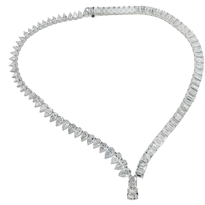 Collar de Oro Blanco de 18K con Diamantes en Corte Pera y Esmeralda, Joyería Fina de Lujo, Disponible a Buen Precio, Proveedor Indio - Product Image 4