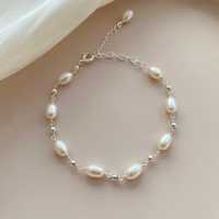 Bracelet de mariée en argent avec perles délicates, bracelet minimaliste, cadeau pour demoiselle d'honneur, bijoux de mariage, bracelet perlé avec perles blanches