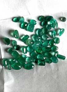 Lot en vrac de pierres précieuses d'émeraude naturelle zambienne à taille mixte, 65 carats, émeraude verte en vrac pour la fabrication de bijoux, vente en gros - Product Image 3