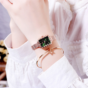 Reloj cuadrado con banda de malla plateada para mujer, esfera azul, bisel de cristal, reloj de pulsera de cuarzo para mujer, informal, diario - Product Image 2