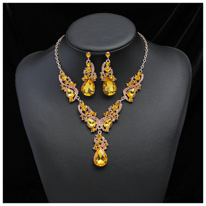 Set di Gioielli da Sposa per Donna, Collana e <span class=keywords><strong>Orecchini</strong></span> di <span class=keywords><strong>Lusso</strong></span> con Cristalli e Diamanti, Gioielli con Perle e Strass per Feste ed Eventi Eleganti - Product Image 6