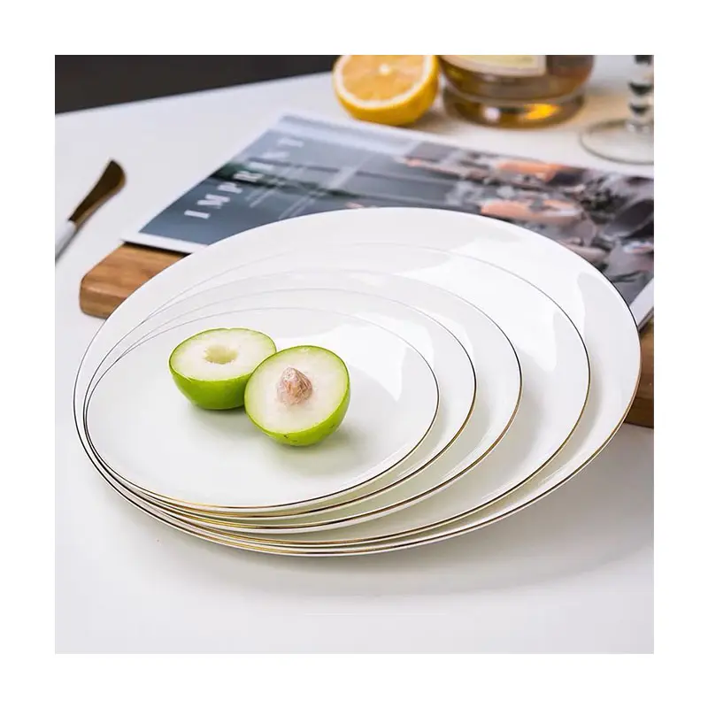 Assiettes de présentation en céramique personnalisées plat à bordure en or blanc pour mariage assiettes à dîner en porcelaine d'os fin