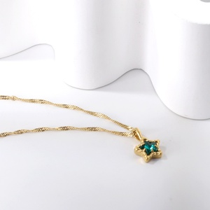 Cadeaux pour la fête des mères 2023, collier d'amour pour les mères, bijoux en acier inoxydable 18k pour maman, collier pour la fête des mères - Product Image 4