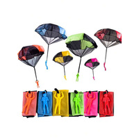 Kinder-Fallschirmspielzeug zum Werfen mit Puppenfiguren und Fallschirmen als Outdoor-Sportgeschenke